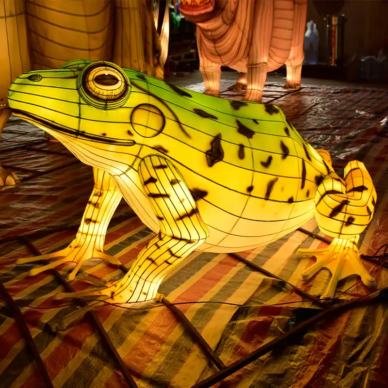 Animal lantern sculptures (5)