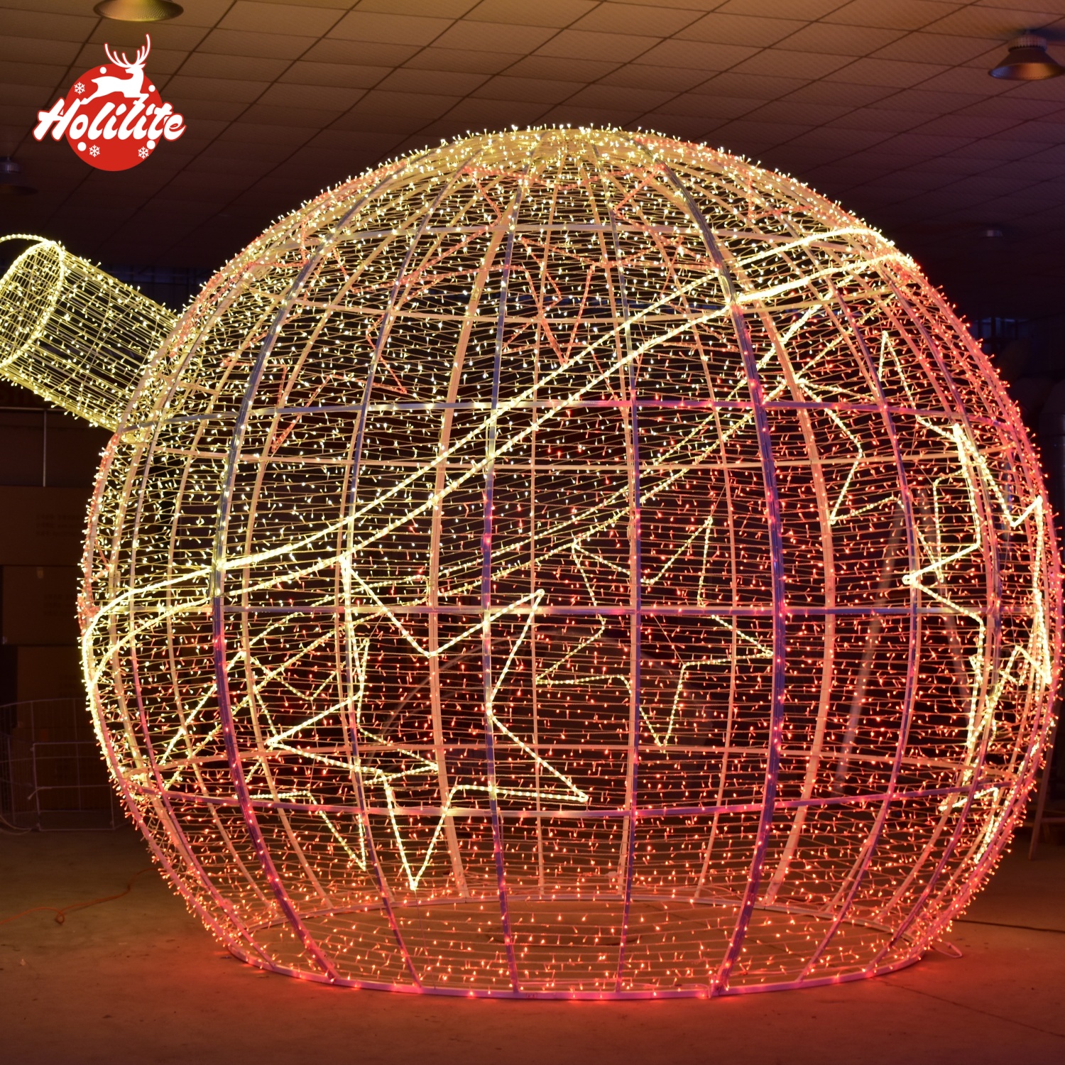 Grande boule rouge et dorée avec guirlande lumineuse LED étanche pour la décoration de festivals en plein air