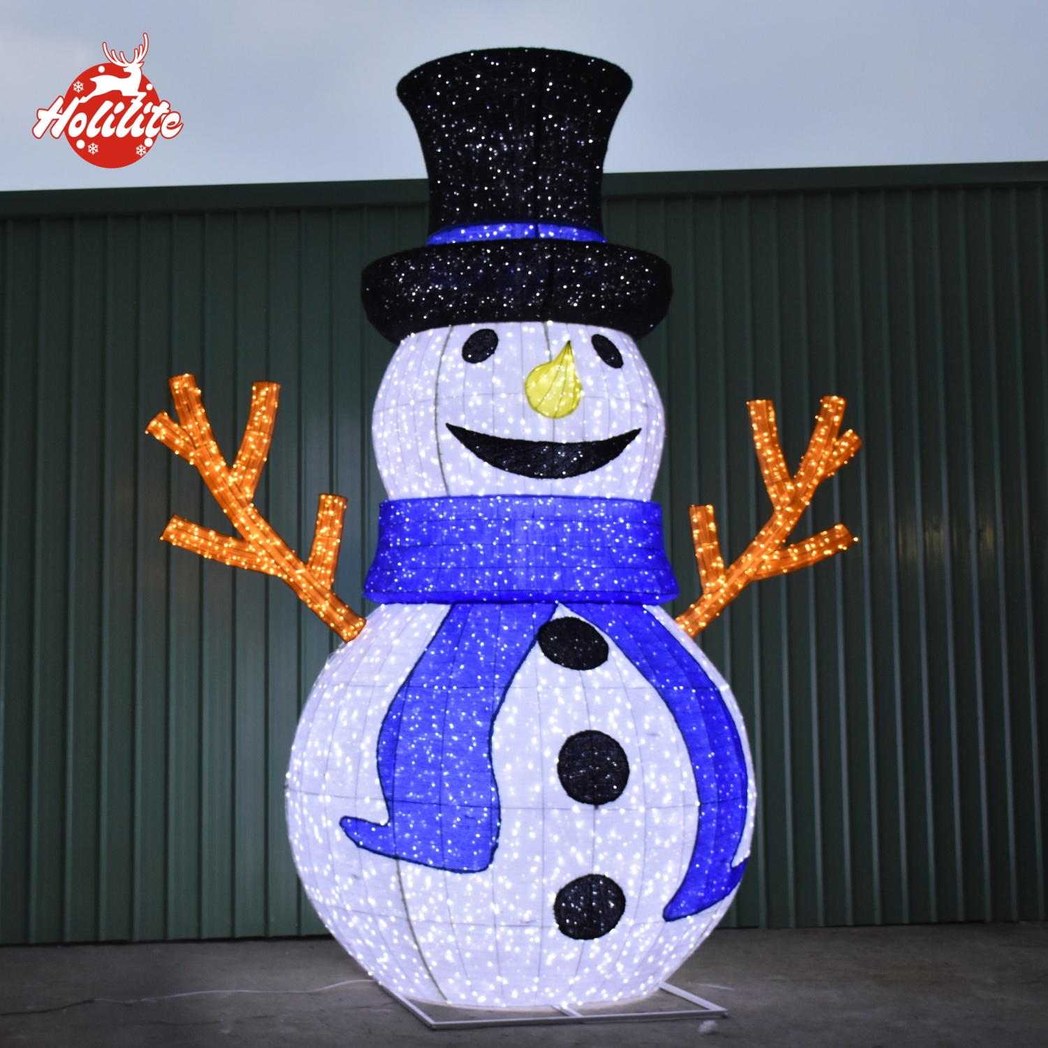Large outdoor snowman Christmas light sculpture for park and plaza decoration