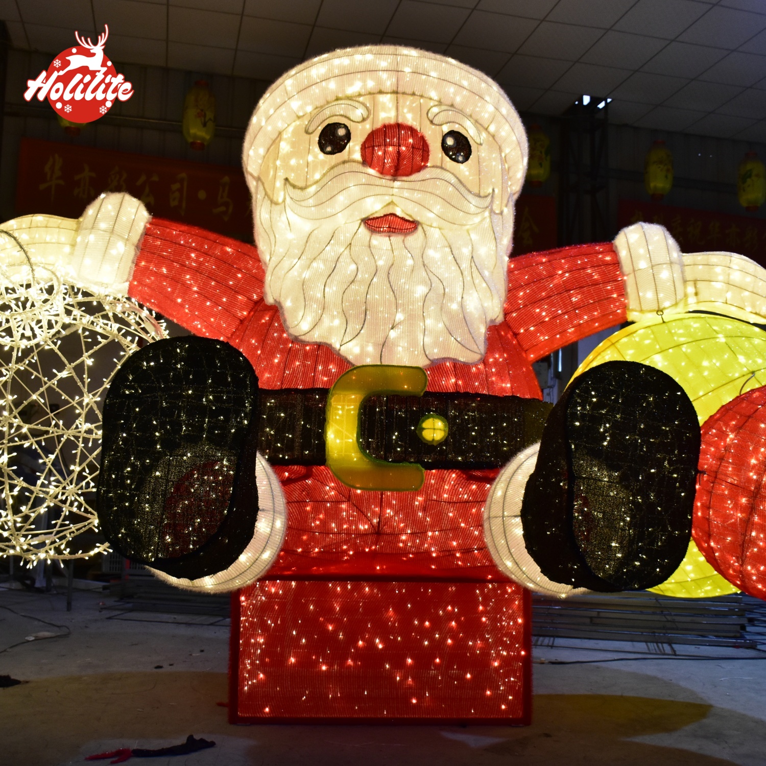 Grande structure extérieure de lumières de Noël en fil de fer pour le Père Noël