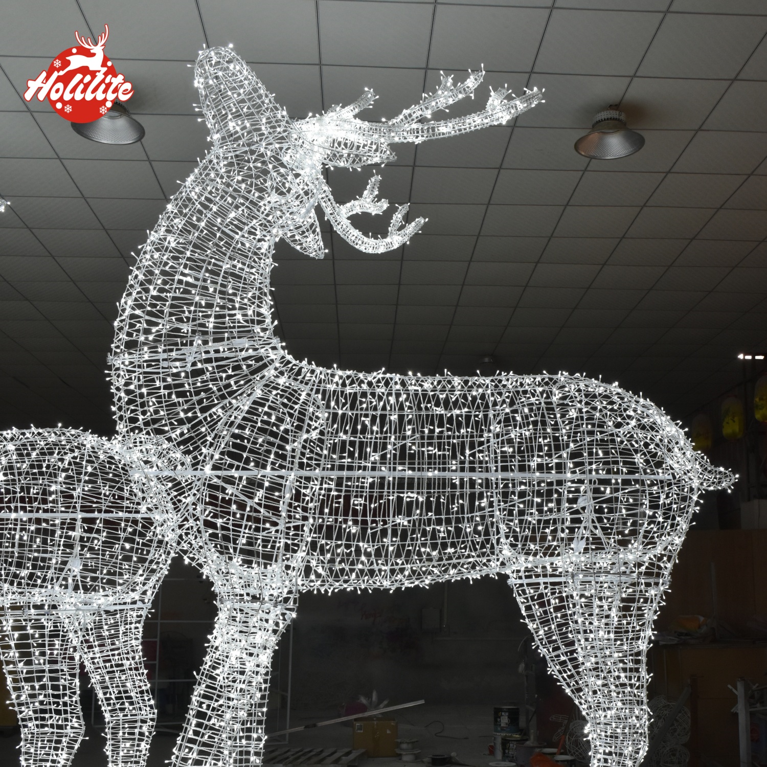 Sculpture lumineuse en forme de renne avec cadre galvanisé et lampes LED étanches pour la décoration de festivals en plein air