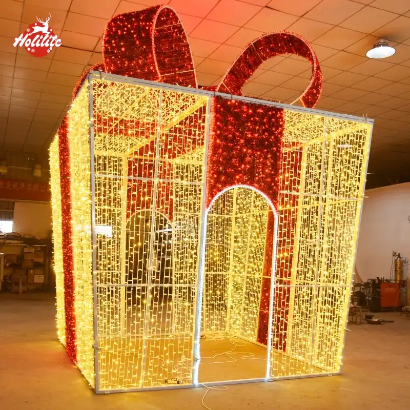 Red Gift Box Arch Light Sculpture (3)
