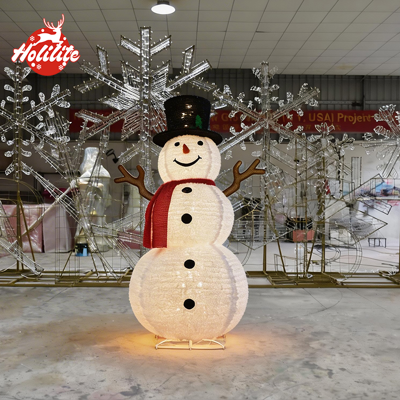 Customizable pop-up snowman decoration for indoor and outdoor Christmas display