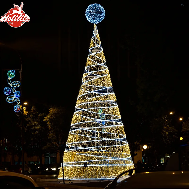 Light Up Christmas Tree (1)