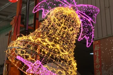 Cloche de Noël étanche pour les événements de vacances en plein air et les expositions festives.