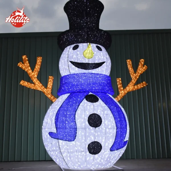 Giant Illuminated Snowman Sculpture (4)