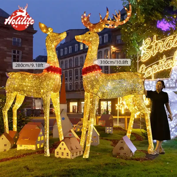 Giant LED Christmas Reindeer (3)