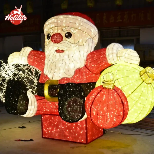 Illuminated Santa Claus Sculpture (1)