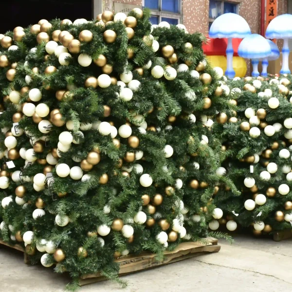 Large Christmas Tree Parts Shipment Case (1)