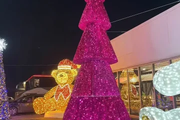 Modern Pink Christmas Tree